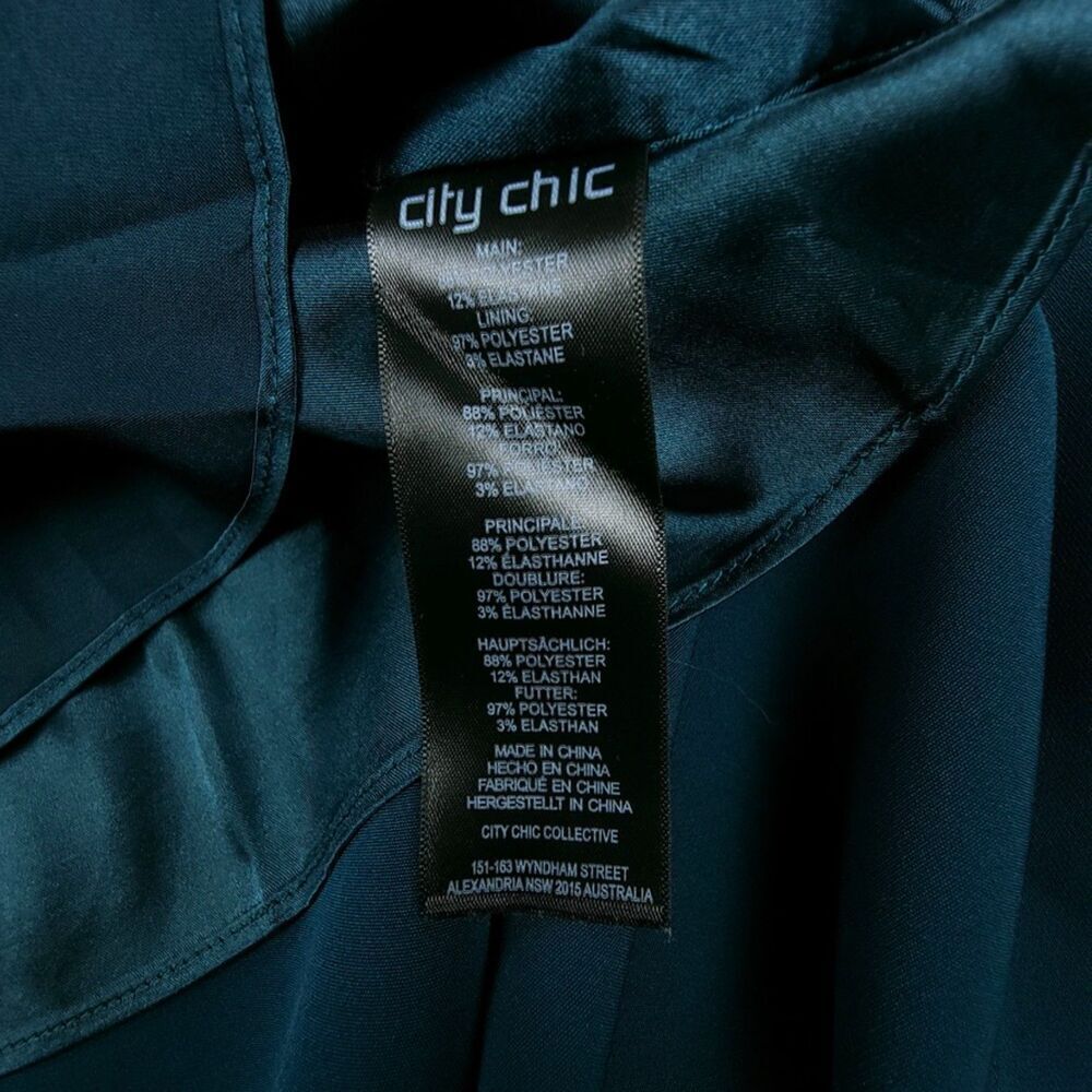 CITY CHIC Sassy V Wire Wrap Drape Tulip Midi Dress Emerald Green Plus Size 16 - Picture 9 of 9
